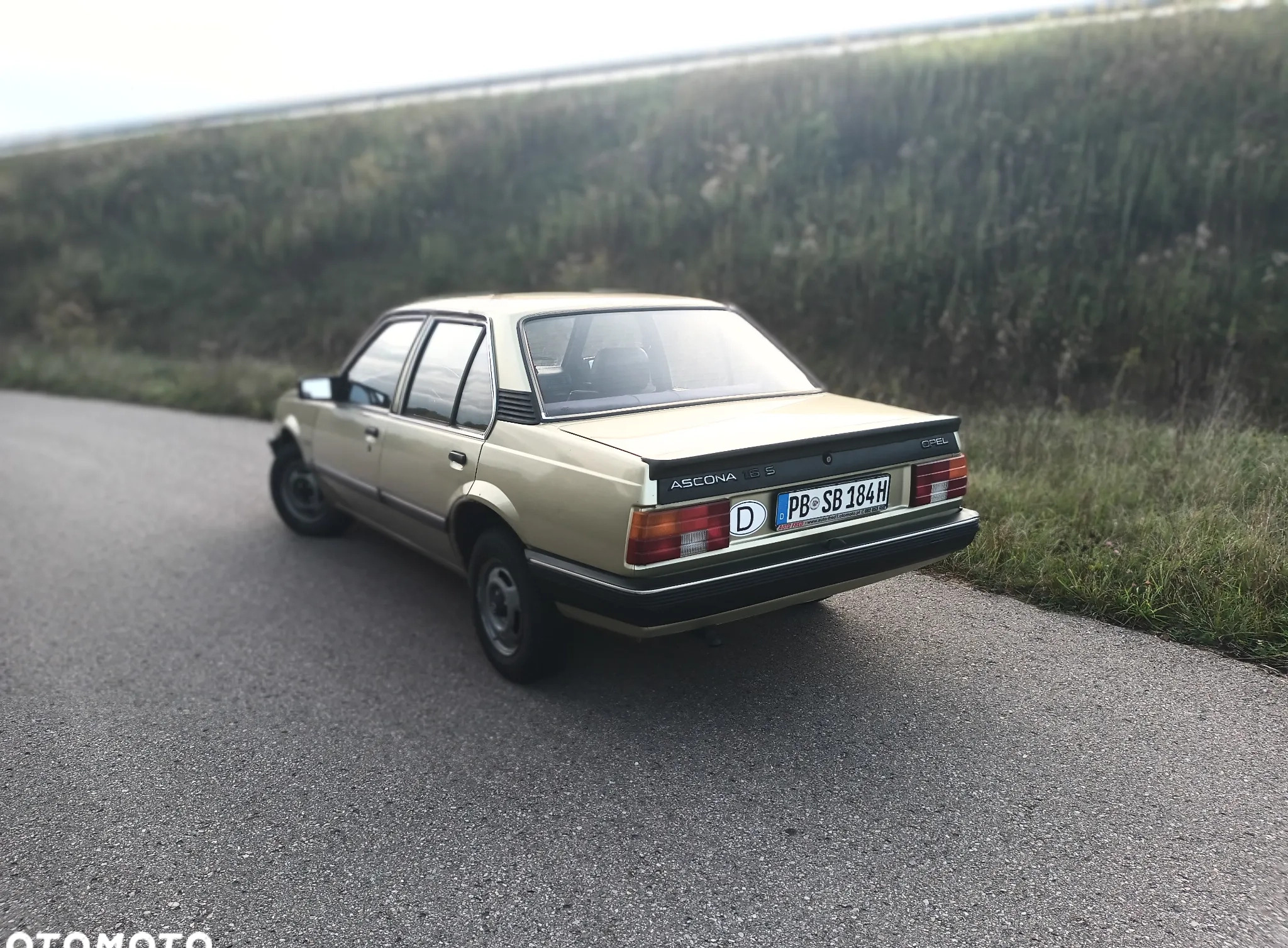 Opel Ascona cena 13900 przebieg: 141700, rok produkcji 1984 z Końskie małe 631